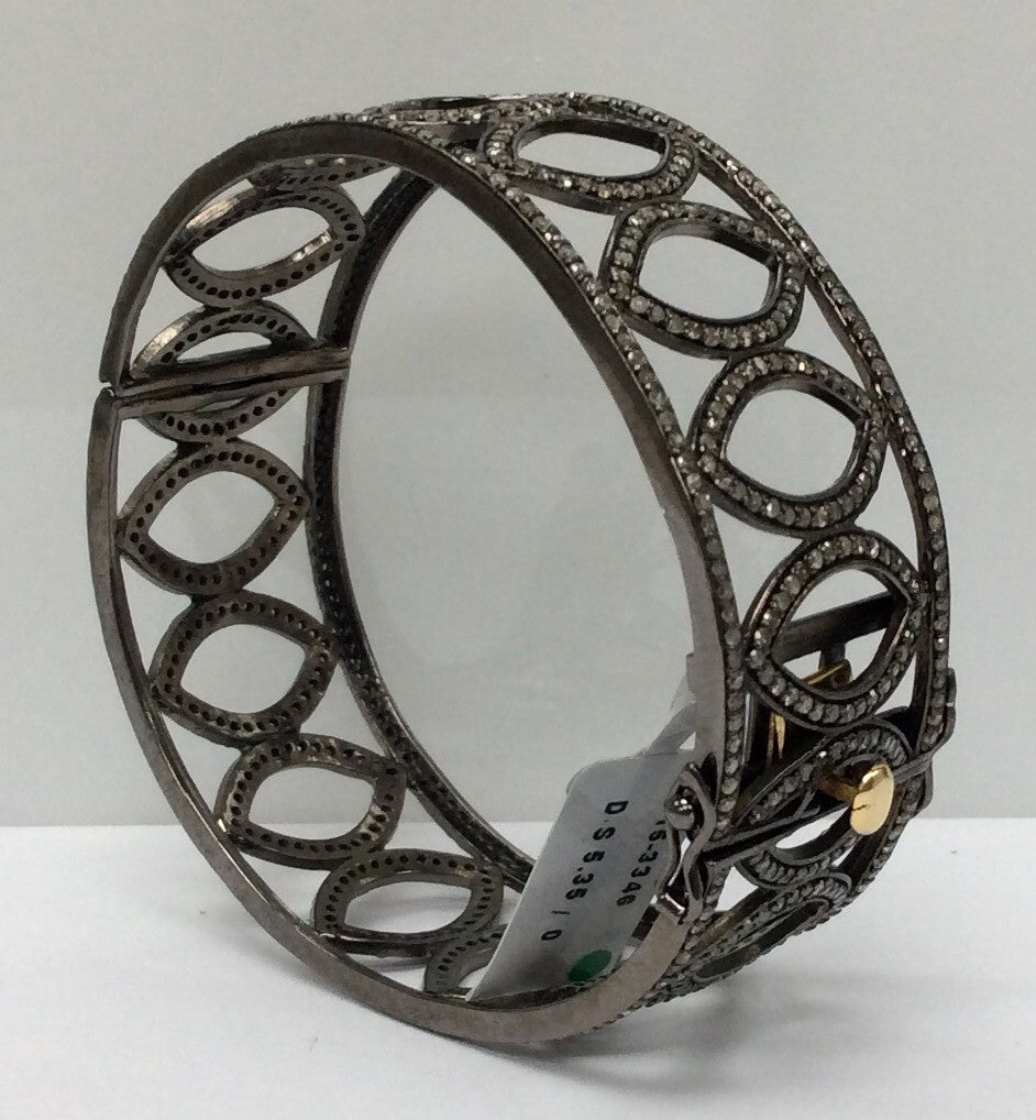 BANGLES