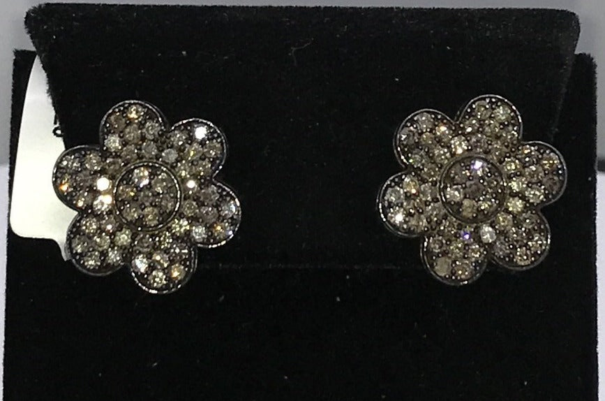 Flower Shape Diamond Earring Stud