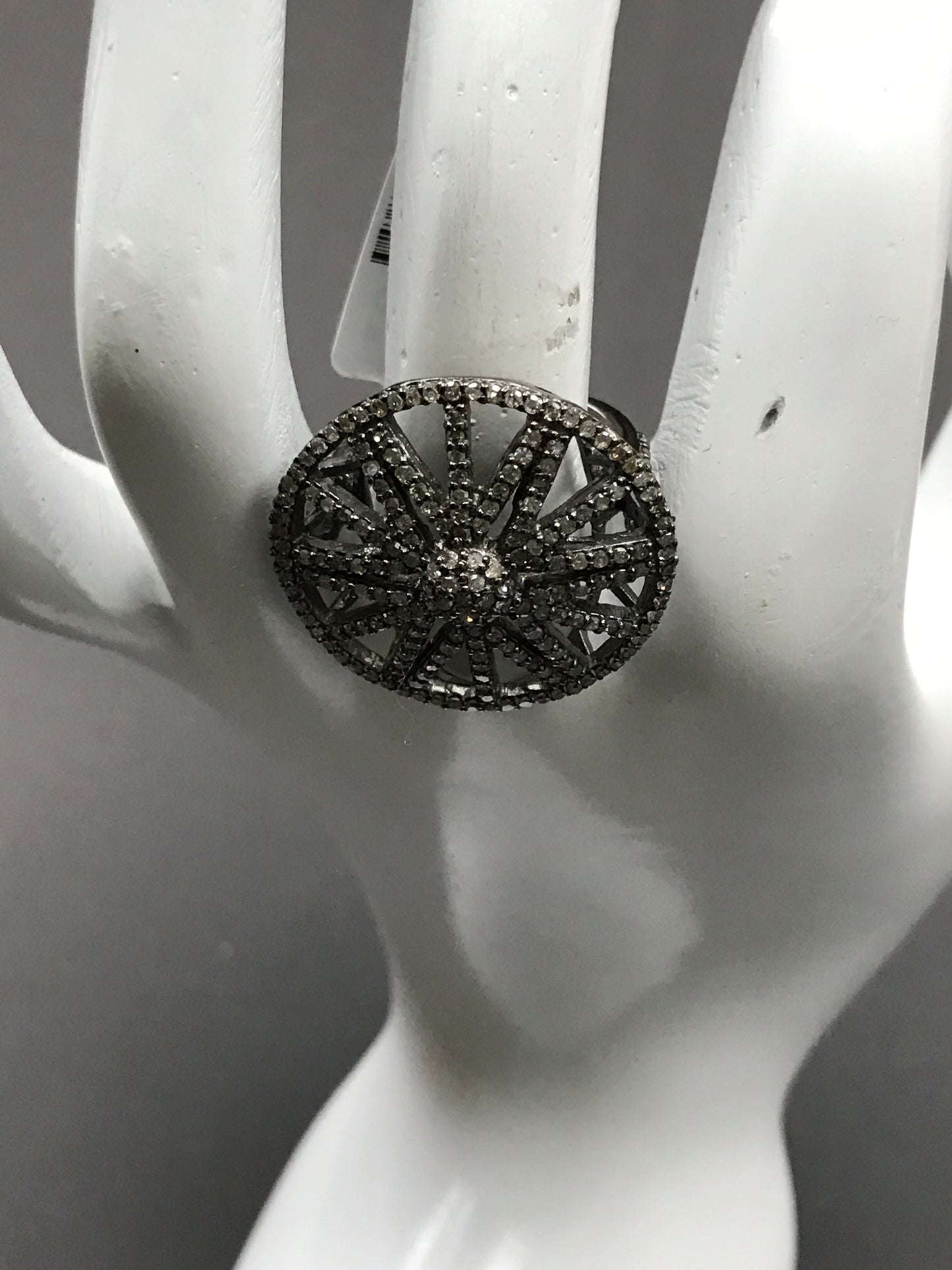 Diamond Round Shape Diamond Ring