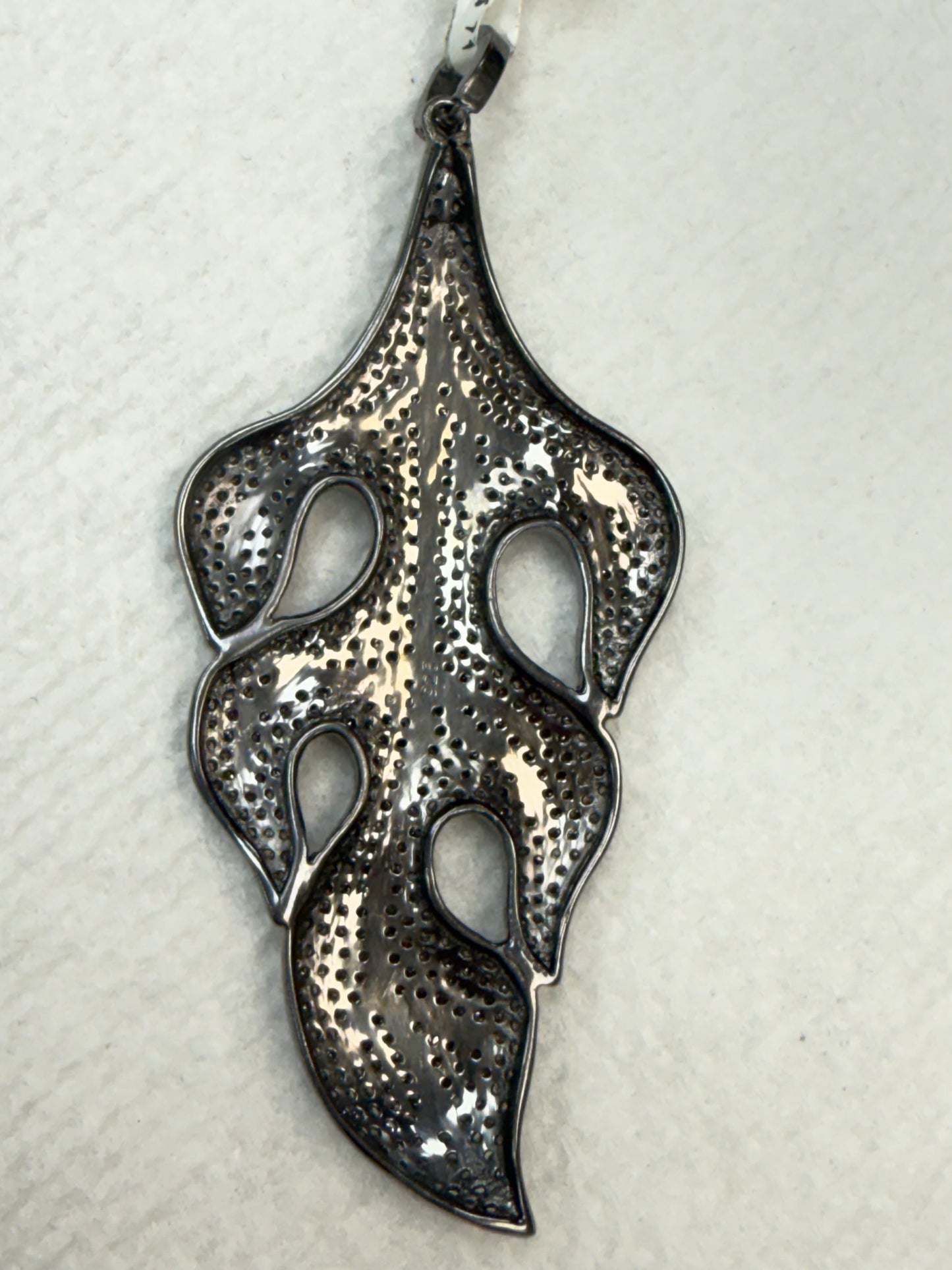 Long Leaf Shape diamond Pendant