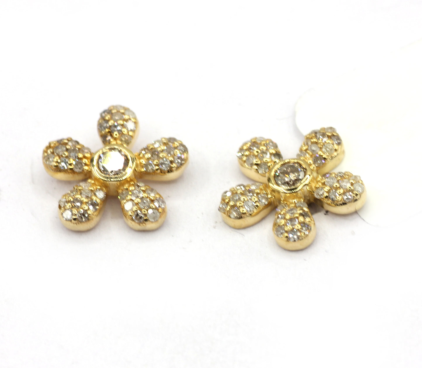 Flower 14k Gold Diamond  Stud Earring