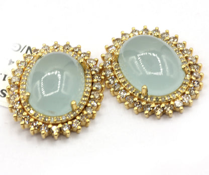 Oval 14k Gold Diamond Stud Earring