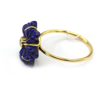 14K Gold Ring with Carved Lapis Lazuli Flower and Diamond Center