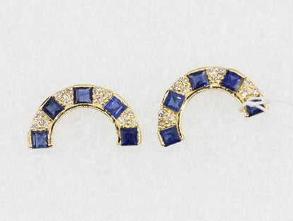 C-Shape 14k Gold Diamond Stud Earring