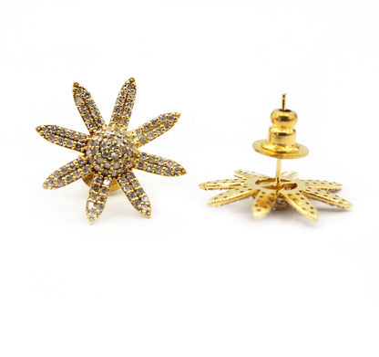 Flower 14k Solid Gold Diamond Earring.14k Solid Gold Diamond Earring..