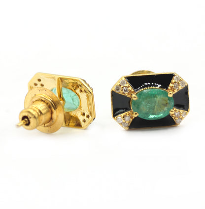 14k Solid Gold Diamond Stud Earring.14k Solid Gold Diamond Earring..