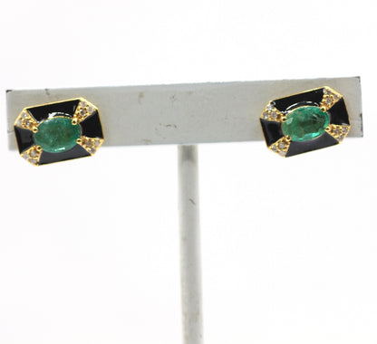 14k Solid Gold Diamond Stud Earring.14k Solid Gold Diamond Earring..
