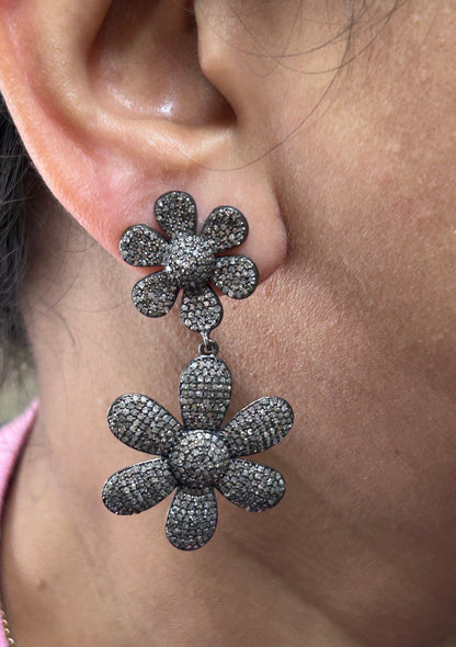 Flower Shape Diamond Earring