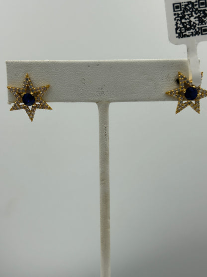 Star 14k Solid Gold Diamond Earring.14k Solid Gold Diamond Earring..