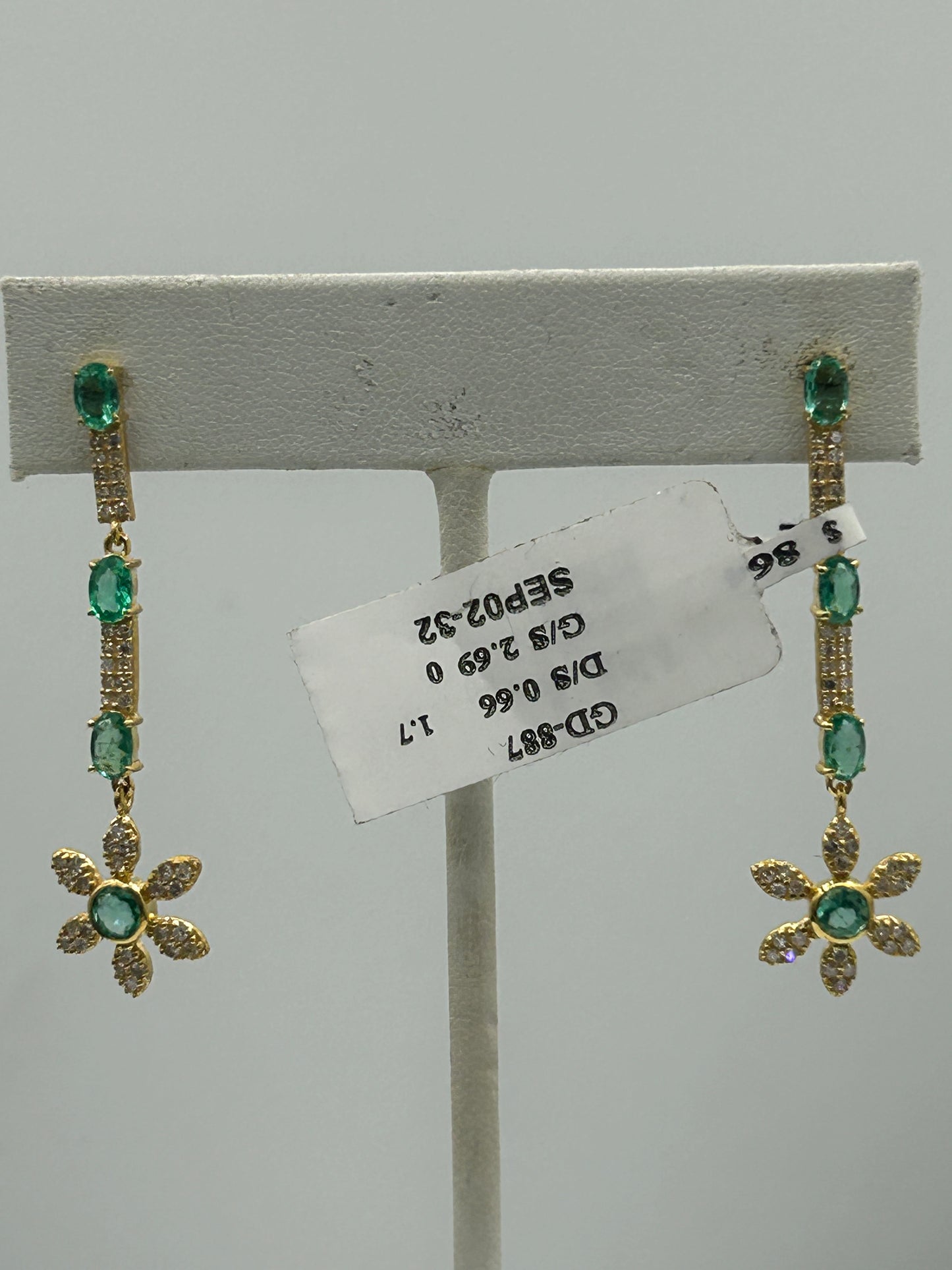 Flower 14k Solid Gold Diamond Earring