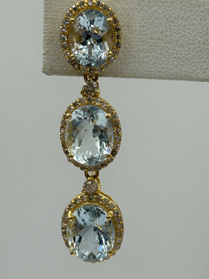 14k Solid Gold Diamond Earring.14k Solid Gold Diamond Earring..