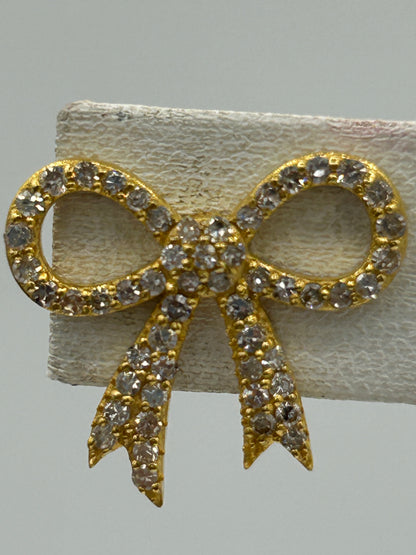 Ribbon 14k Solid Gold Diamond Stud Earring.14k Solid Gold Diamond Earring..