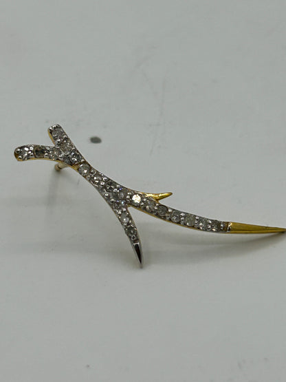 14k Solid Gold Diamond Stud Earring.14k Solid Gold Diamond Earring..