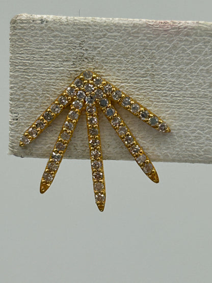 14k Solid Gold Diamond Stud Earring.14k Solid Gold Diamond Earring..
