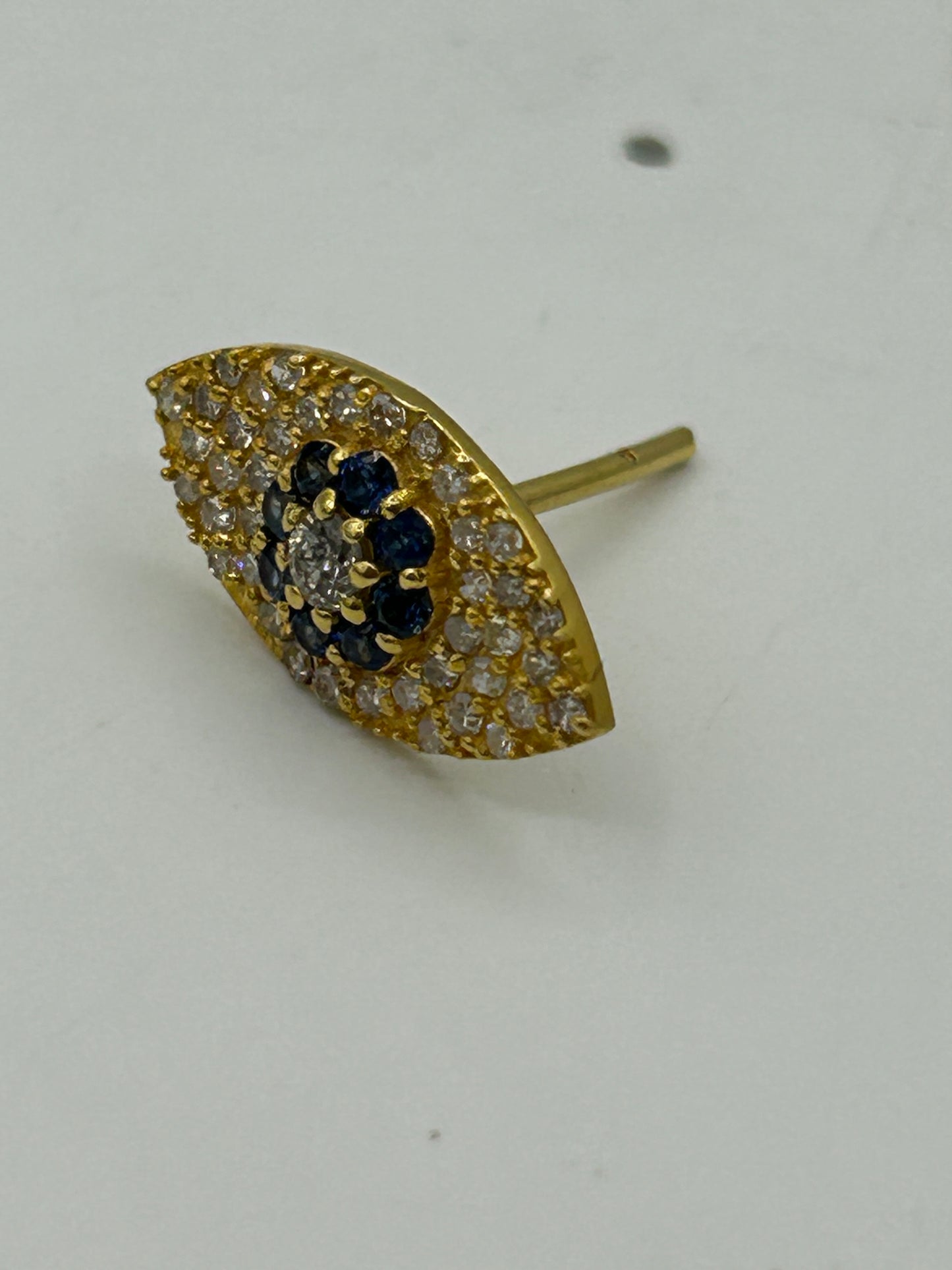 Evil Eye 14k Solid Gold Diamond Stud Earring.14k Solid Gold Diamond Earring..