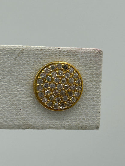 Round 14k Solid Gold Diamond Stud Earring.14k Solid Gold Diamond Earring..