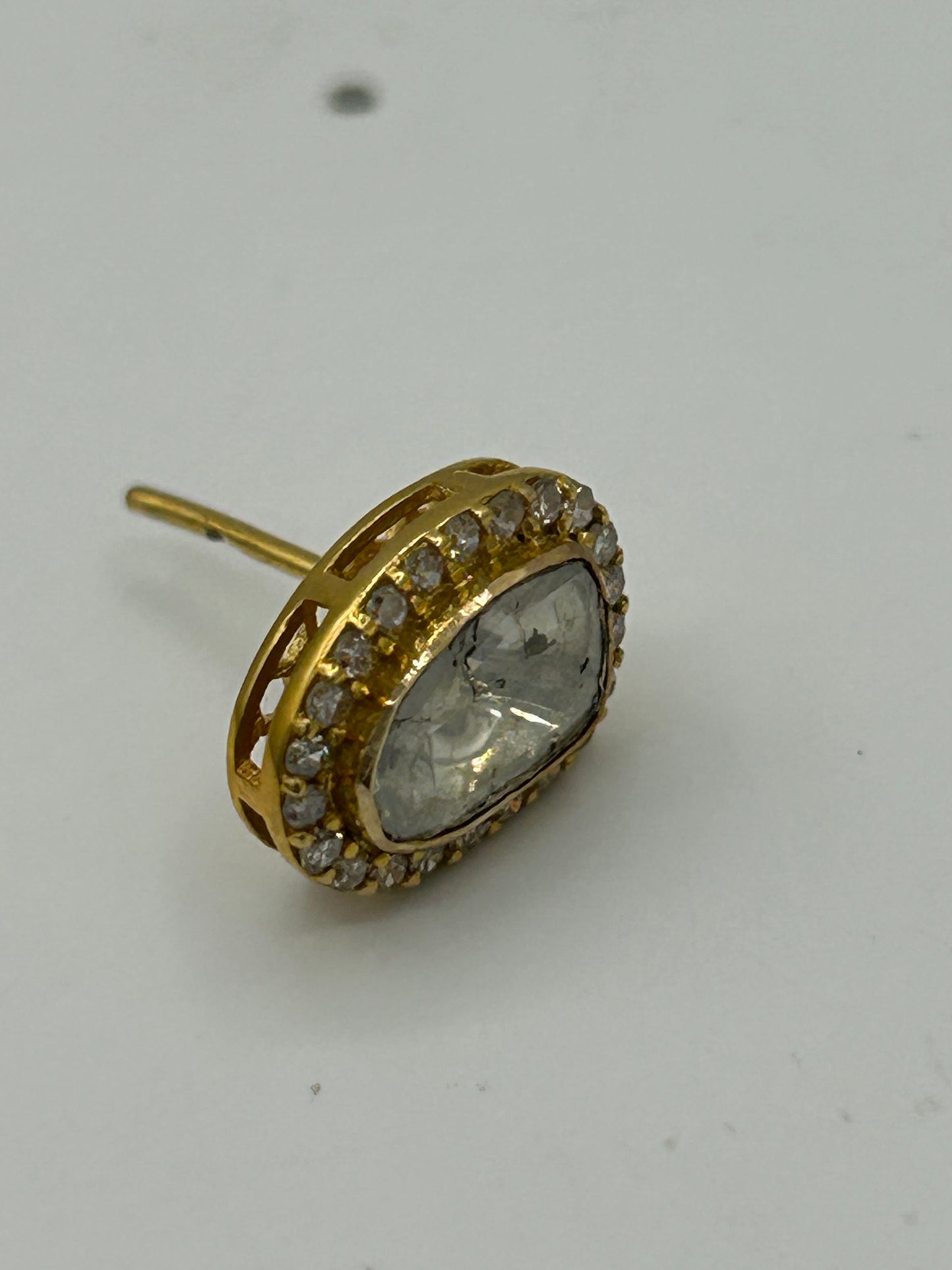 Polki 14k Solid Gold Diamond Stud Earring.14k Solid Gold Diamond Earring..