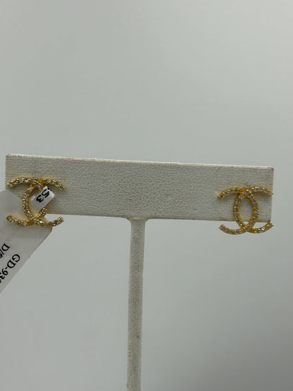 14k Solid Gold Diamond Stud Earring.14k Solid Gold Diamond Earring..