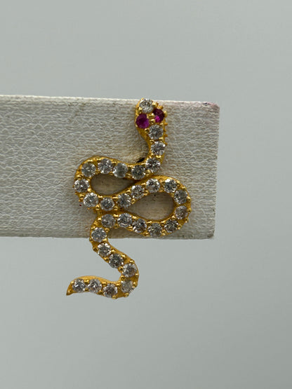 Snake 14k Solid Gold Diamond Stud Earring.14k Solid Gold Diamond Earring..