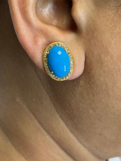 Turquoise Oval 14k Solid Gold Diamond Stud Earring.14k Solid Gold Diamond Earring..