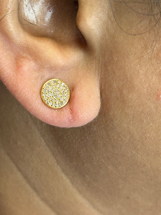 Round 14k Solid Gold Diamond Stud Earring.14k Solid Gold Diamond Earring..