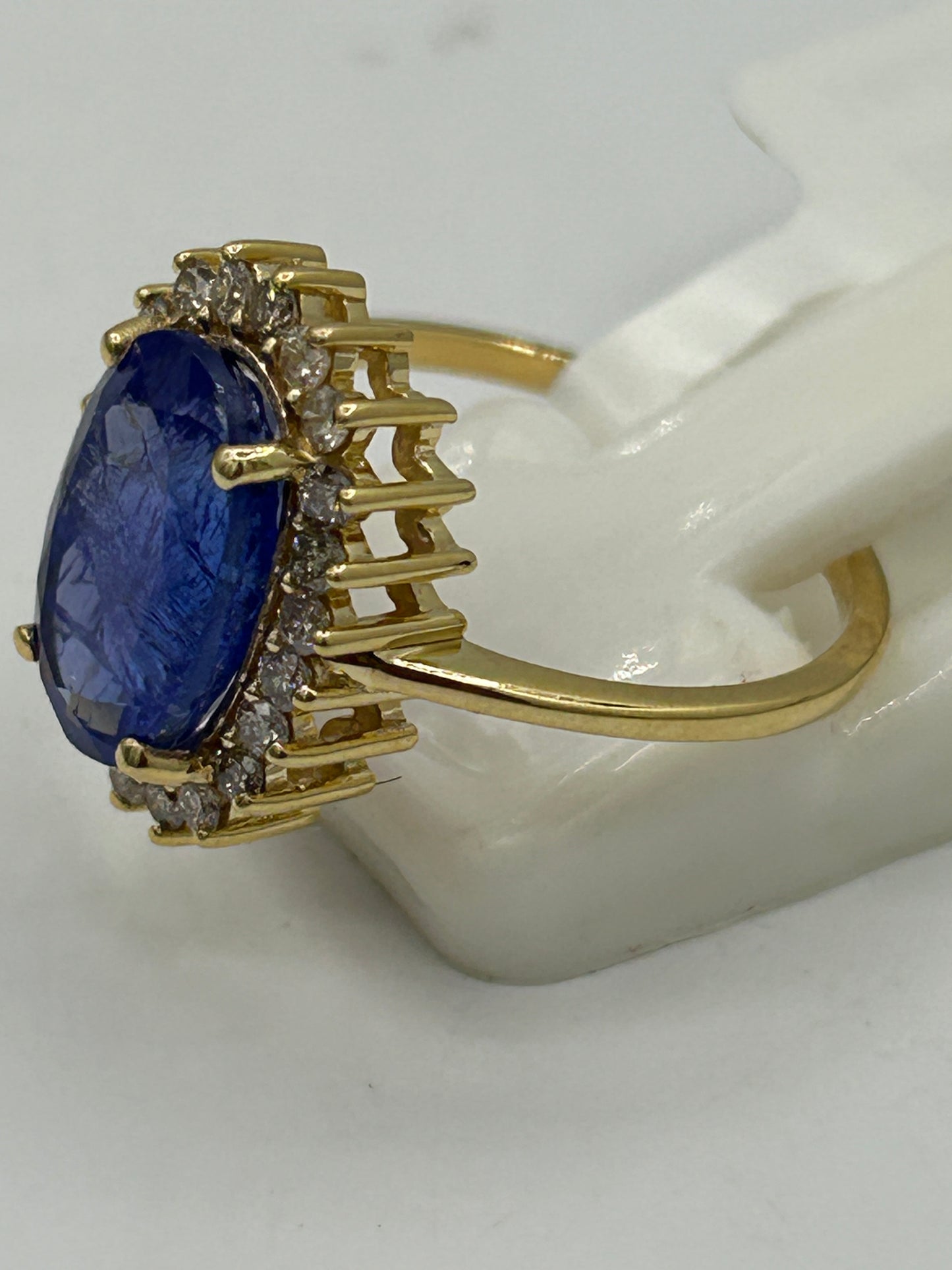 Oval Shape 14k Solid Gold Diamond Rings