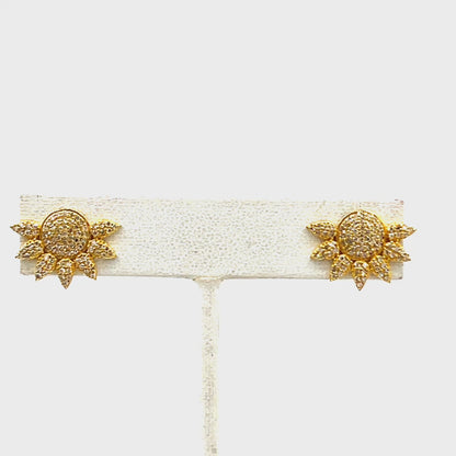 14k Solid Gold Diamond Stud Earring.14k Solid Gold Diamond Earring..