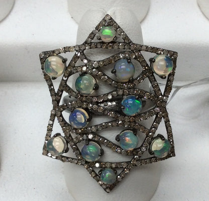 Star Pave Diamond Ring