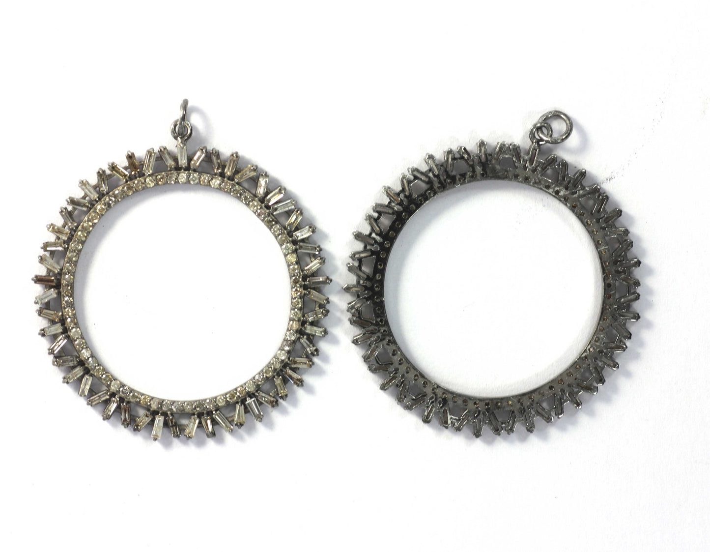Round Shape Baguette Diamond Pendant