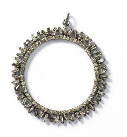 Round Shape Baguette Diamond Pendant