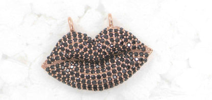 Lips Shape Black Spinel Charm