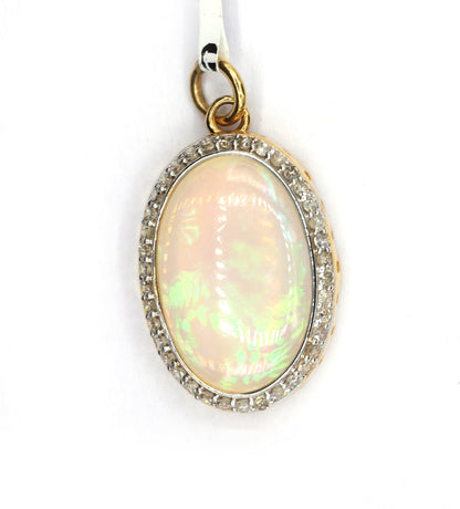 Solid 14k Gold Oval Diamond Pendants. 14k Solid Gold Diamond Pendants.