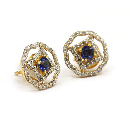 14k Solid Gold Diamond Stud Earring.14k Solid Gold Diamond Earring..