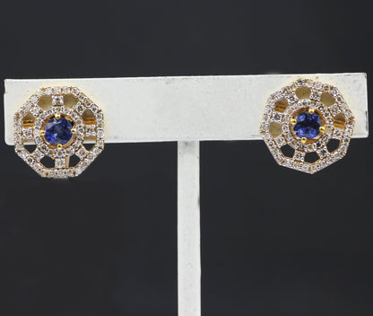 14k Solid Gold Diamond Stud Earring.14k Solid Gold Diamond Earring..