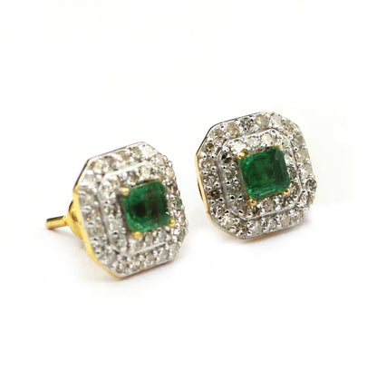 14k Solid Gold Diamond Stud Earring.14k Solid Gold Diamond Earring..