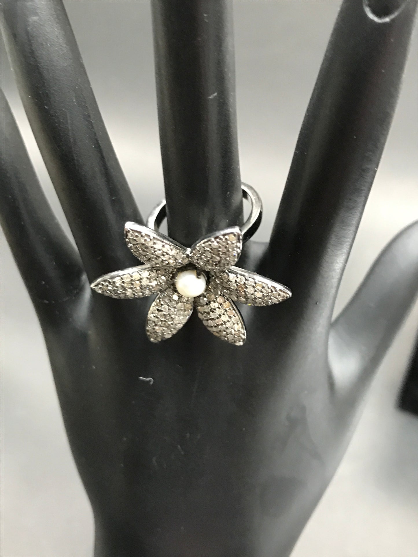 Flower Pave Diamond Ring