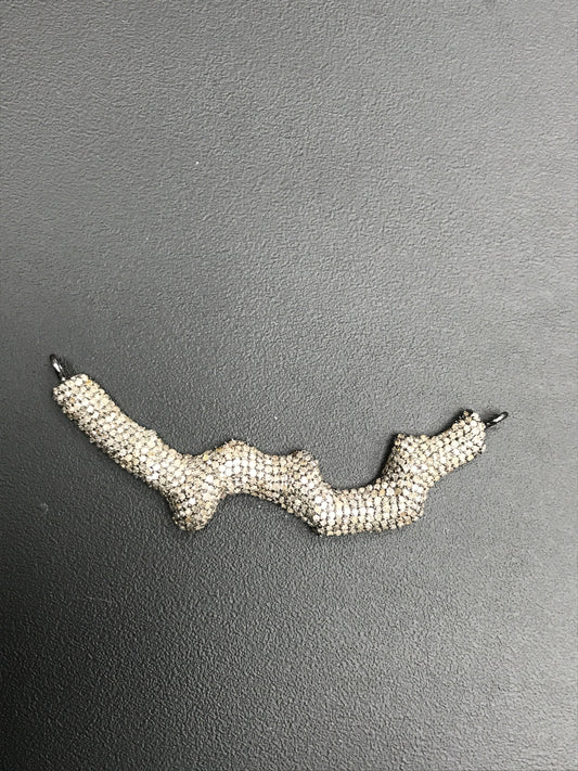 PENDANTS & CHARMS