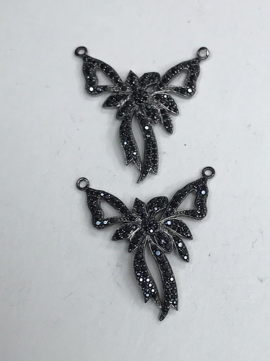 Bow Shape Black Spinal Stone Pendants & Charms