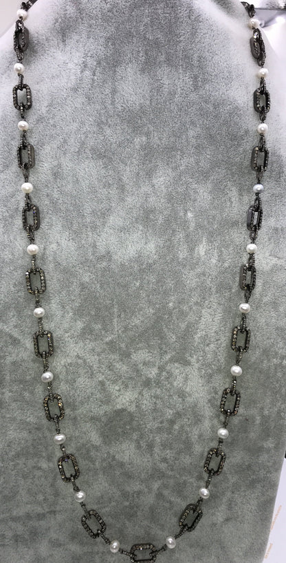 Pearl with diamond link chain
