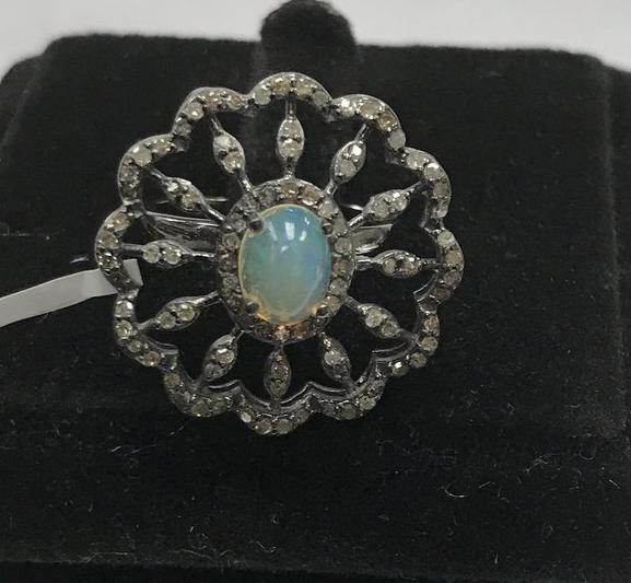 Oval pendant