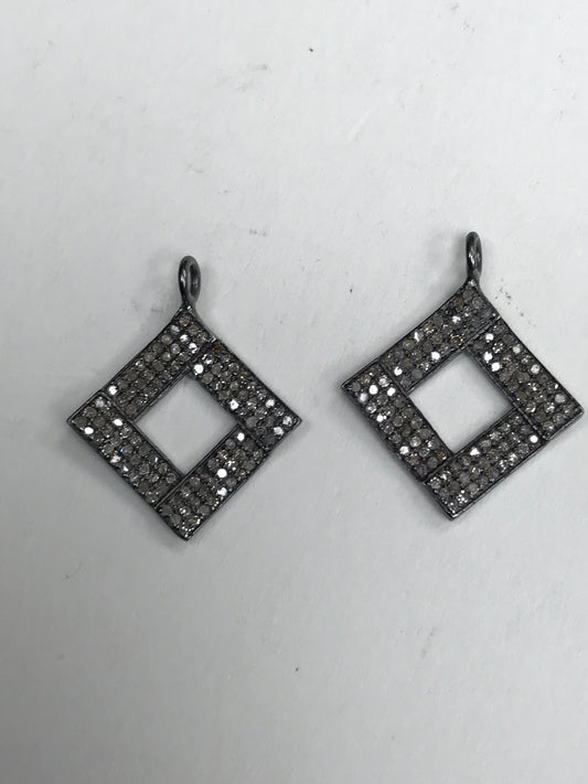 PENDANTS & CHARMS