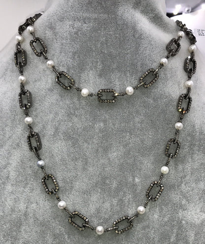 Pearl with diamond link chain
