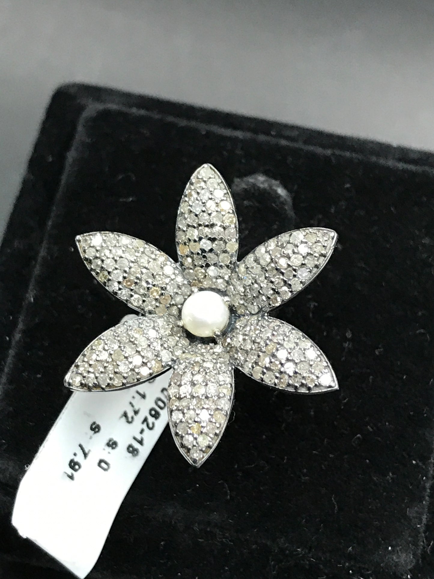 Flower Pave Diamond Ring