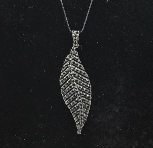 Black Spinel Leaf Pendant