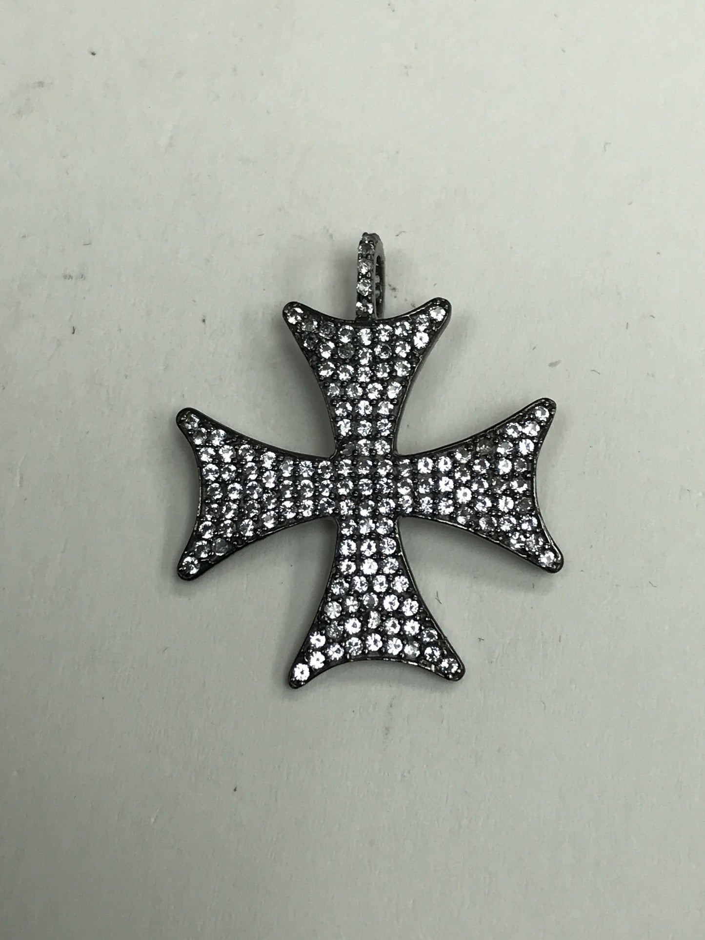 Maltese Cross Pendant ,Approx 1'' long(24 x 24mm) Oxidized Silver, Silver