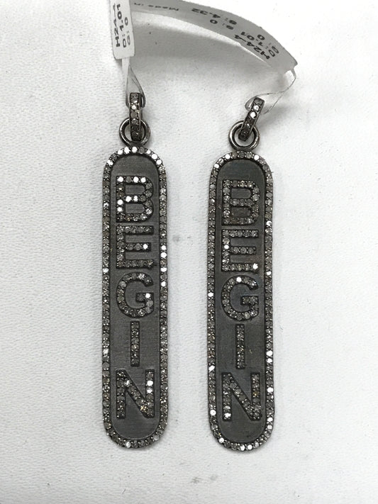 Begin Oval Plate Diamond Pendant & Charms