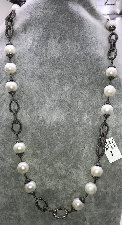 Pearl and diamond link chain necklace