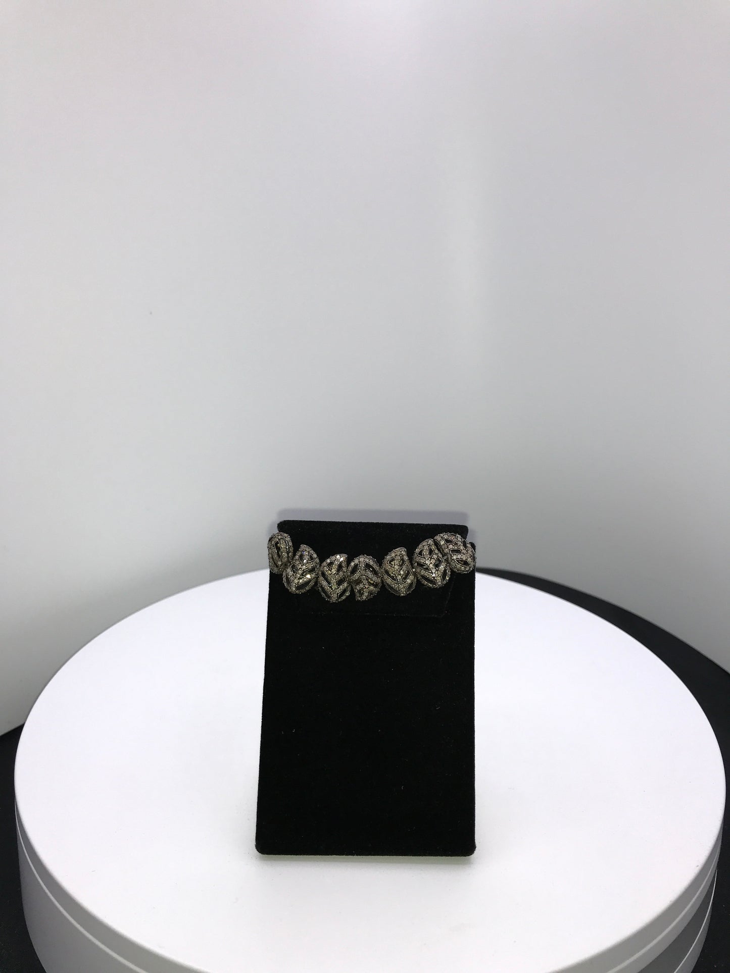 Leaf Shape pave diamond beads