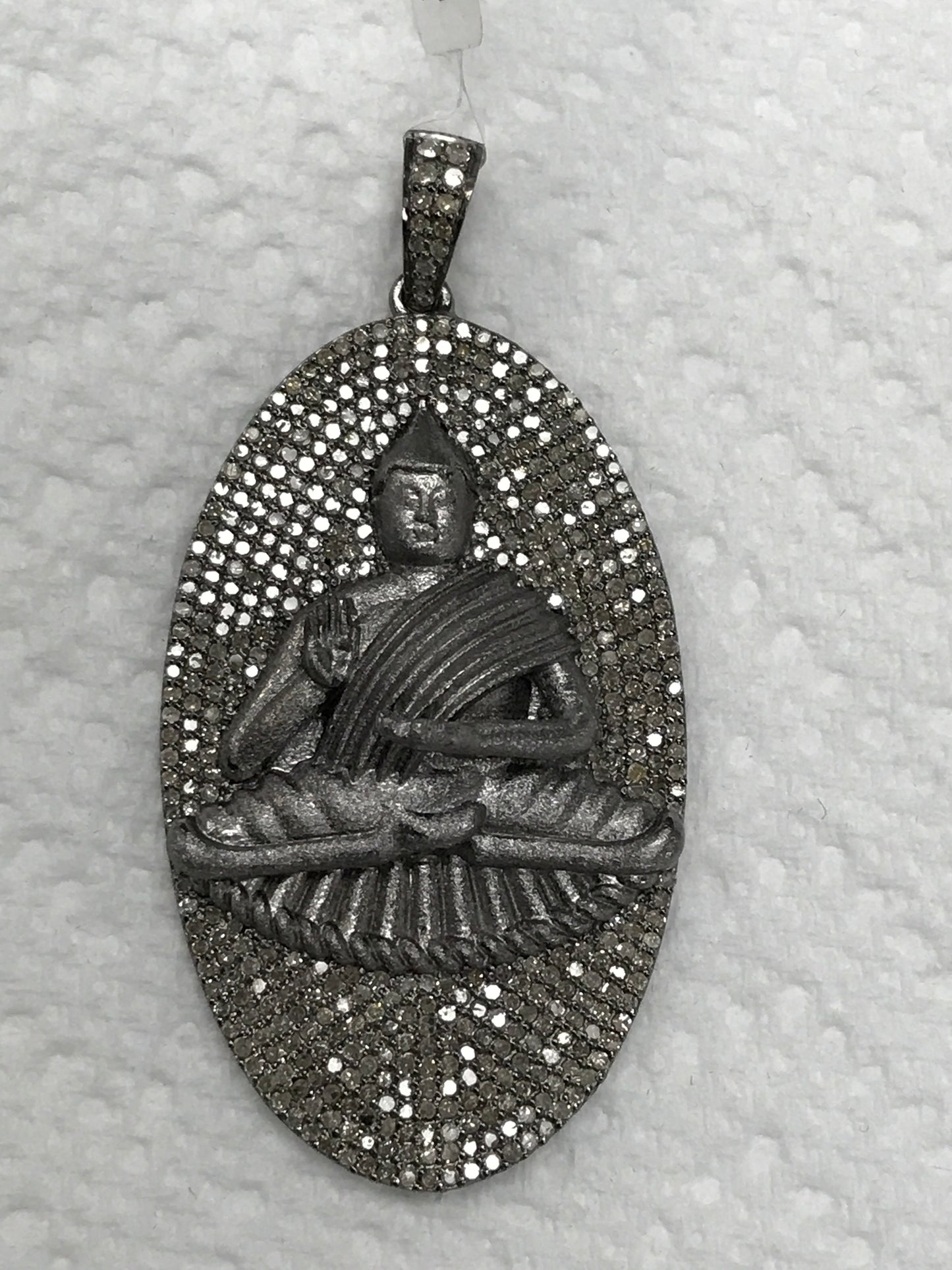 Buddha Embedded in an Oval Shape Diamond Pendants & Charms