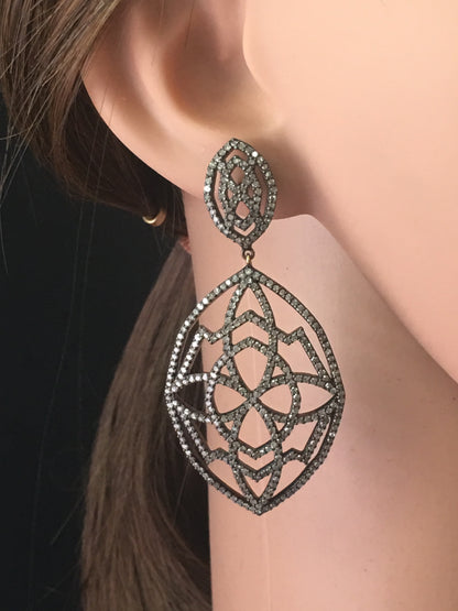 Fancy Oval Shape Diamond Earring